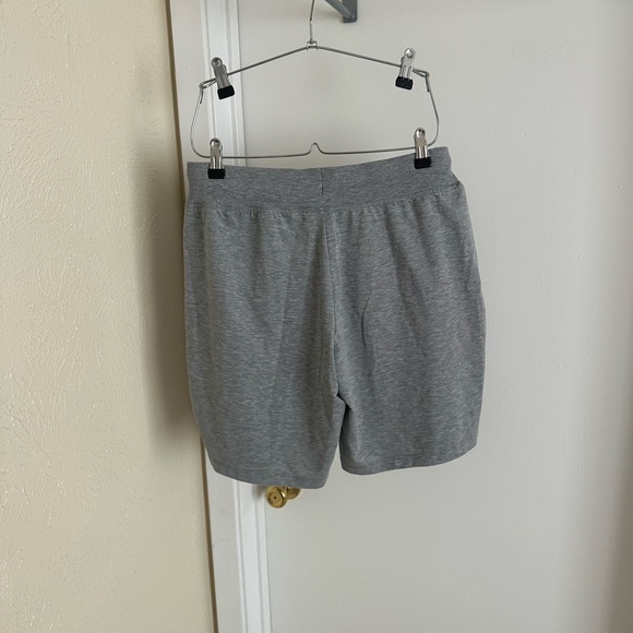 Womens Athletic Works Bermuda Shorts Sized Medium - Picture 3 of 3